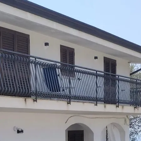 In Con Giardino Σπίτι διακοπών